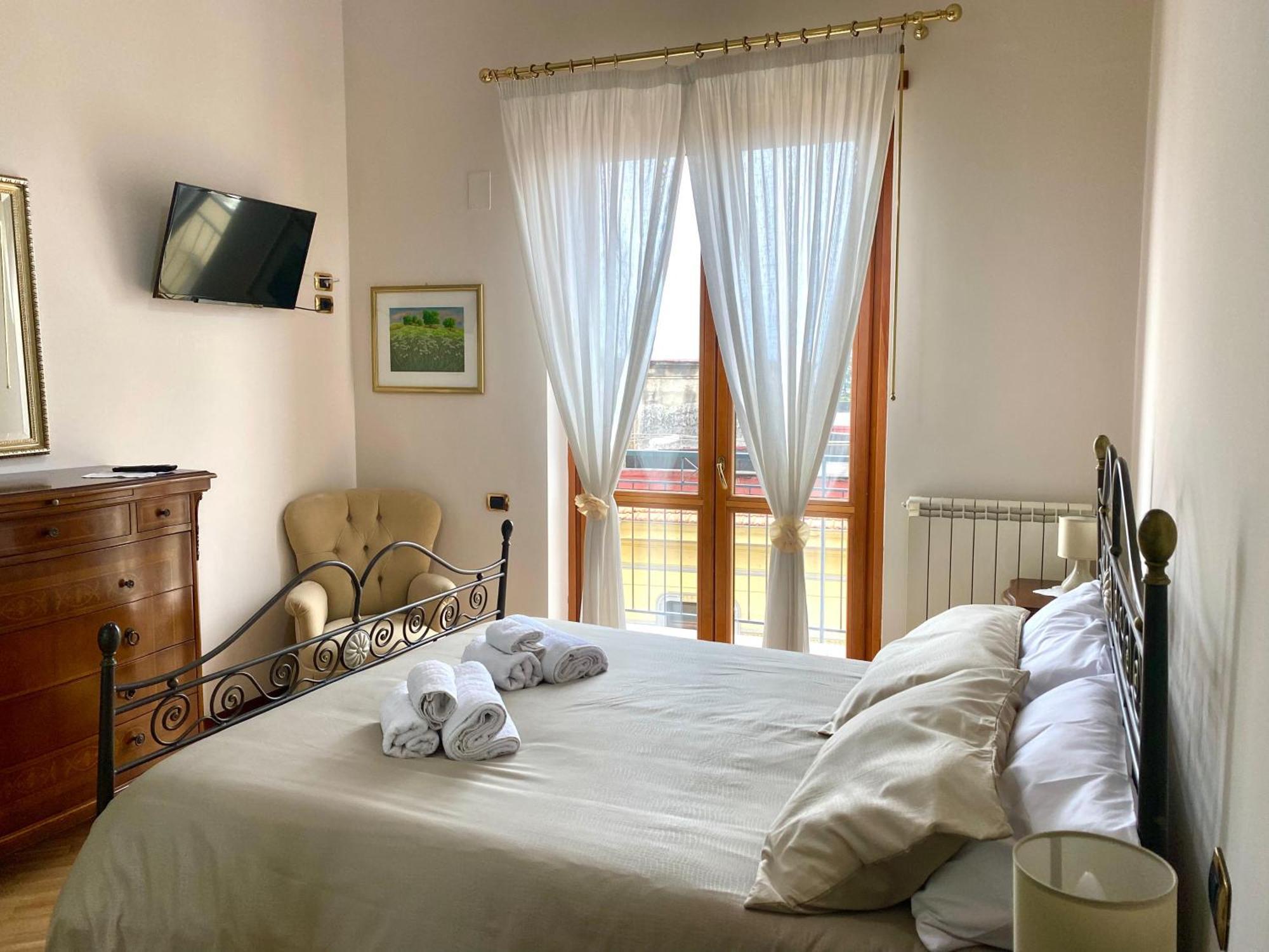 Apartmán A Casa Di Don Peppino Salerno Exteriér fotografie